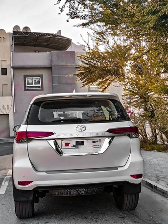 Zinj, Vehicles, Cars & Trucks , BHD 10700,  Toyota Fortuner,  2022,  Automatic,  99000 KM,    UNDER WARRANTY AGENT MAINTAINED CAR FOR SALE