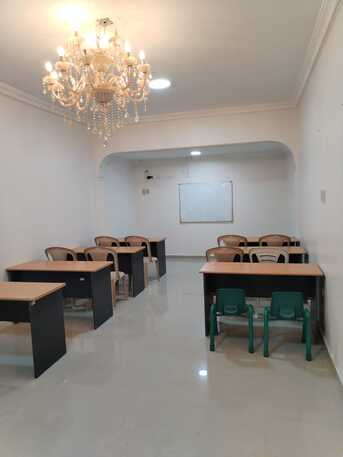 Thuqbah, Lessons Offered, Schooling Academy For Visit / Permanent All Nationality Students (KG To Grade VI)