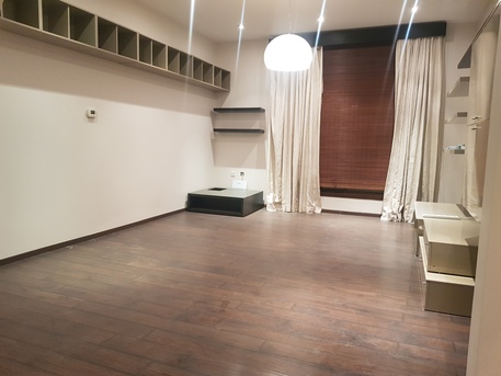 Mahooz, Villas, BHD 1200,  Spacious 5 Bedroom Semi Furnished Luxury Villa For Rent.