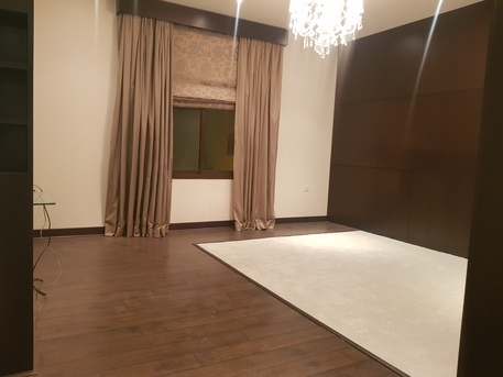 Mahooz, Villas, BHD 1200,  Spacious 5 Bedroom Semi Furnished Luxury Villa For Rent.