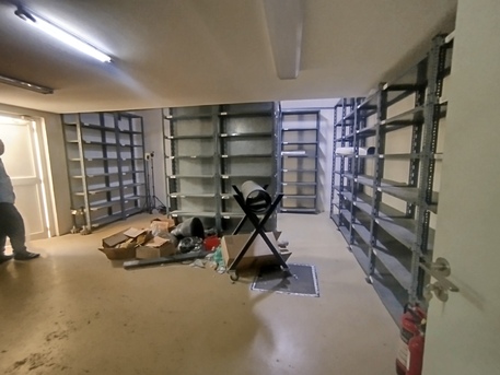 Riffa, Shops, BHD 4500,  Showroom Rent In In Riffa Hajiyet 980 Square Miter In -(((Hajiyat)))