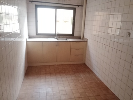 Manama, Apartments/Houses, BHD 170/month,  2 BR,  120 Sq. Meter,  2 Bhk Unfurnished Flat Available In Manama Call Aleena