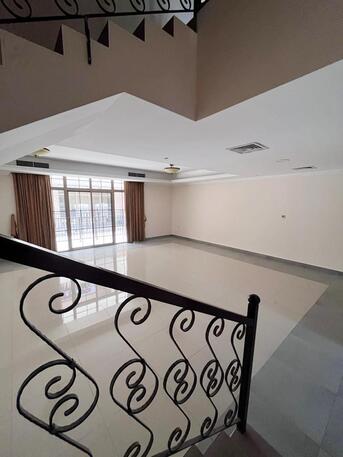 Salmaniya, Villas, BHD 600,  Garden Villa ( 3 Bed Rooms ) For Rent In Salmaniya