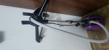 Riyadh, Electronics, SAR 120,  Steam Iron Barely Used New In Condition