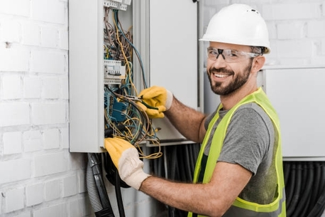 Al Aziziyah, Construction, Electrical Professional Service Maintenance/ NEW