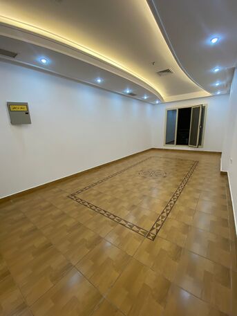 Salmiya, Apartments/Houses, KWD 530/month,  3 BR,  Apartment For Rent In Salmiya Three Rooms, Including A Master Bedroom