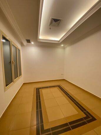 Salmiya, Apartments/Houses, KWD 530/month,  3 BR,  Apartment For Rent In Salmiya Three Rooms, Including A Master Bedroom