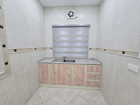 Sanabis, Offices, BHD 250,  95 Sq. Meter,  Office For Rent 2BHK 2 Bathroom In Sanabis