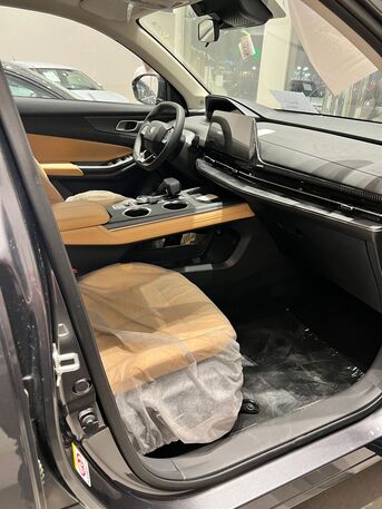 Riyadh, Vehicle Lease Transfer, SAR 75000,  Changan Uni-S Elite 2025 35000km, Free Transfer