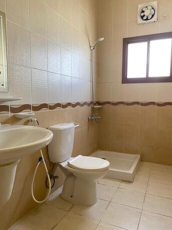 Busaiteen, Apartments/Houses, 3 BR,  Family Flat For Rent In Busaiteen (Block 226)