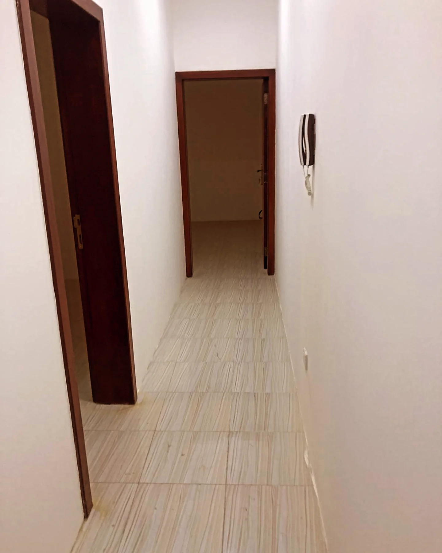 Manama, Apartments/Houses, BHD 180/month,  2 BR,  132 Sq. Meter,  FLAT FOR RENT