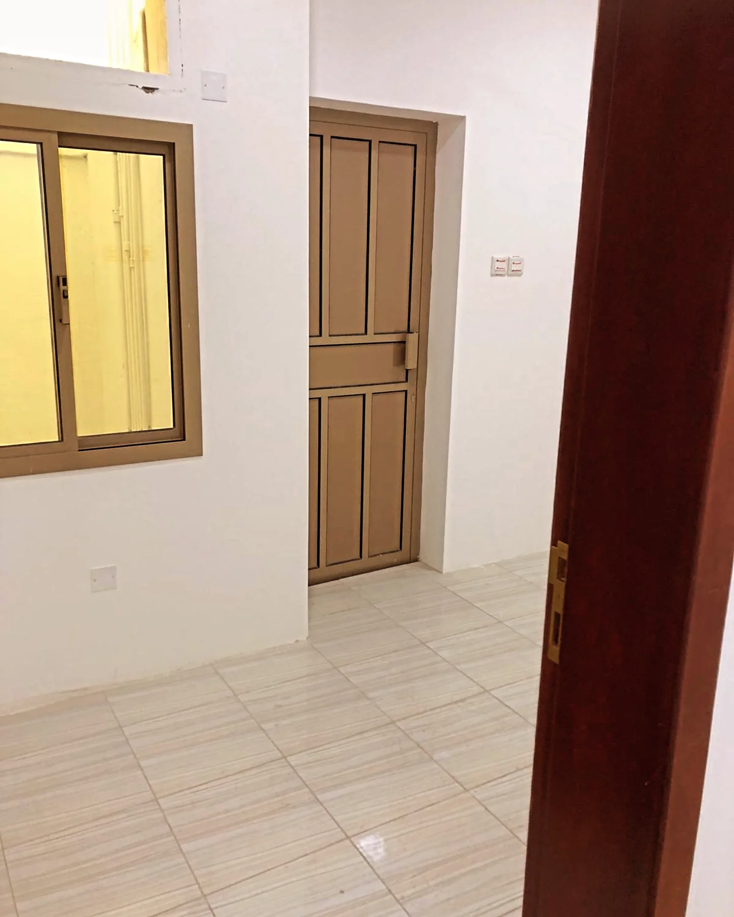 Manama, Apartments/Houses, BHD 180/month,  2 BR,  132 Sq. Meter,  FLAT FOR RENT