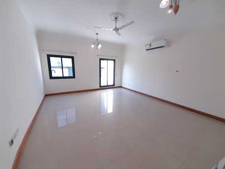 Hidd, Villas, BHD 500,  ₹6BATHROOM Hall Kitchen Semi Furnished Without Electricity Car Parking