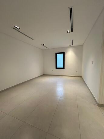 Kuwait City, Apartments/Houses, KWD 650/month,  4 BR,  Apartment For Rent In Al-Siddiq, Consisting Of A Hall - 4 Master Rooms -