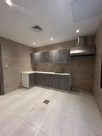 Kuwait City, Apartments/Houses, KWD 650/month,  3 BR,  Apartment For Rent In Al-Siddiq, Consisting Of A Hall And 3 Master Bedrooms