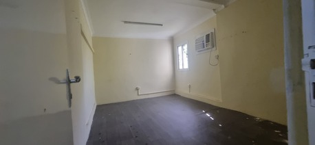 Manama, Villas, BHD 500,  Semi Furnished Private Villa For Rent In Burhama With EWA Bill Payment, Garage Parking