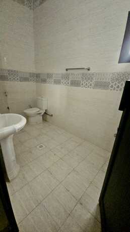 Salmaniya, Apartments/Houses, BHD 210/month,  2 BR,  3 Bedroom Unfurnished Flat For Rent Without Ewa