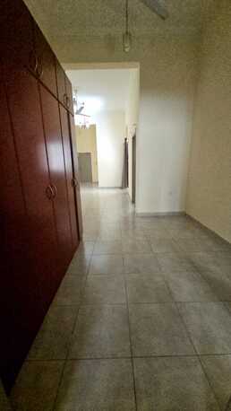 Salmaniya, Apartments/Houses, BHD 210/month,  2 BR,  3 Bedroom Unfurnished Flat For Rent Without Ewa