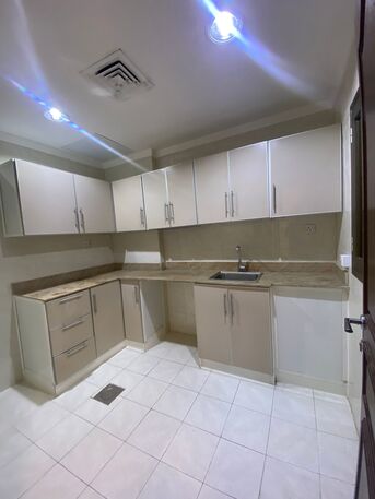 Kuwait City, Apartments/Houses, KWD 520/month,  3 BR,  Apartment For Rent In Hawally Square