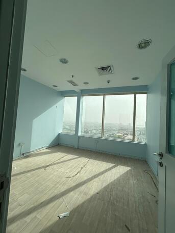 Kuwait City, Shops, KWD 4500,  For Rent, A Commercial Floor In The East, 400 Square Meters, In A Prime Location.