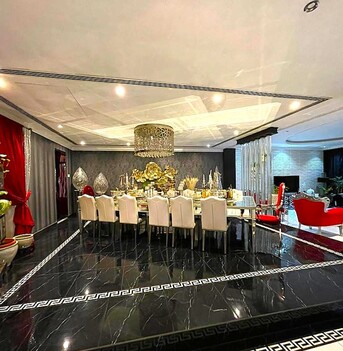 Salmaniya, Villas, BHD 144000,  209 Sq. Meter,  Luxurious 3 Storey Villa For Sale In Salihiya Near Salmaniya BD.144000