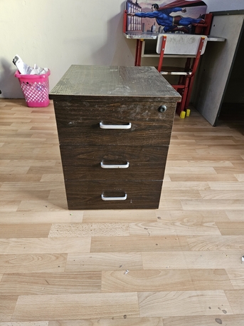 Riyadh, Furniture, SAR 1,  Vaccum Cleaner,Kids Study Table,Realme Phn,samsung Galaxy A50,laxy Watch 4