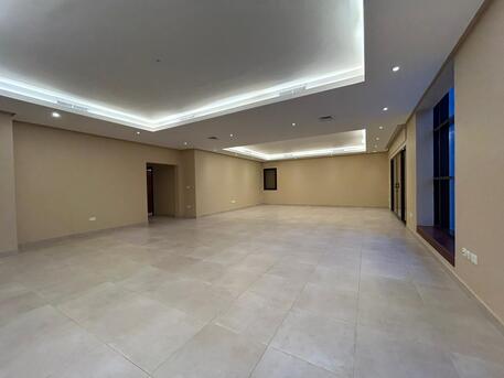 Kuwait City, Apartments/Houses, KWD 850/month,  Studio,  For Rent. A 400-square-meter Babo Fatira Floor.