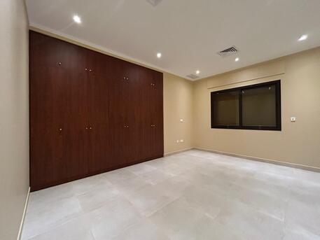 Kuwait City, Apartments/Houses, KWD 850/month,  Studio,  For Rent. A 400-square-meter Babo Fatira Floor.