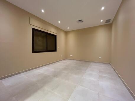 Kuwait City, Apartments/Houses, KWD 850/month,  Studio,  For Rent. A 400-square-meter Babo Fatira Floor.