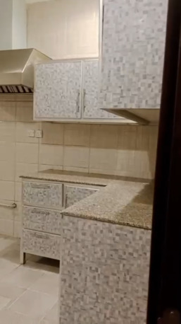 Kuwait City, Apartments/Houses, KWD 950/month,  Studio,  Ground Floor, Mushrif Area, Prime Location On A Main Street, Easy Entry And Exit.