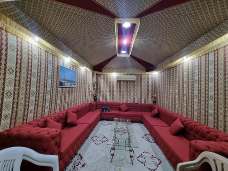 Riyadh, Household Items, SAR 1,  Dining Table - Deep Freezer - Samsung AC 2 Ton- Room Tent For Sale