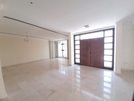 Janabiya, Apartments/Houses, BHD 1300/month,  4 BR,  For Rent | Standalone Villa With Private Pool &ndash; Janabiya