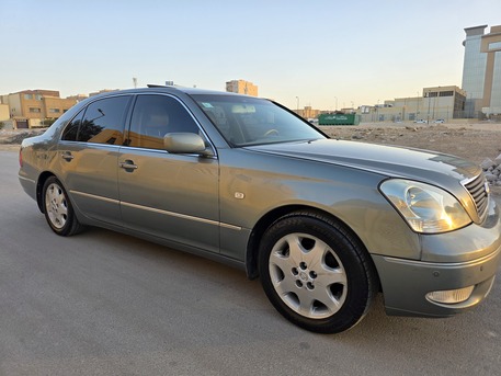 Riyadh, Vehicles, Cars & Trucks , SAR 40000,  Lexus LS 430,  2003,  Automatic,  238000 KM,