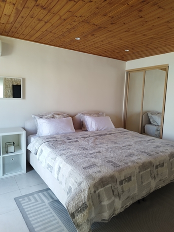 Amman, Apartments/Houses, JOD 7000/year,  1 BR,  Rooftop For Rent In Um Uthina