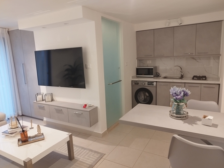 Amman, Apartments/Houses, JOD 7000/year,  1 BR,  Rooftop For Rent In Um Uthina