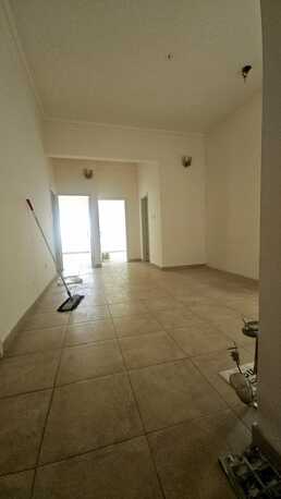 Umm Al Hassam, Apartments/Houses, BHD 200/month,  3 BR,  3 Bedroom Unfurnished Flat For Rent Without Ewa