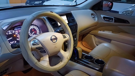 Manama, Vehicles, Cars & Trucks , BHD 3000,  ✅️ Nissan Pathfinder,  2014, Full Option  177532 KM, For Sale,  2014,  Automatic,  177532 KM,  Nissan Pathfinder For Sale