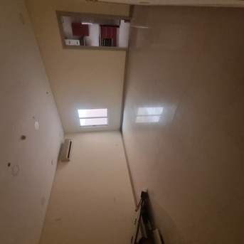 Manama, Apartments/Houses, BHD 160/month,  1 BR,  @1BATHROOM Hall Kitchen Semi Furnished Without Electricity Car Parking Fixed
