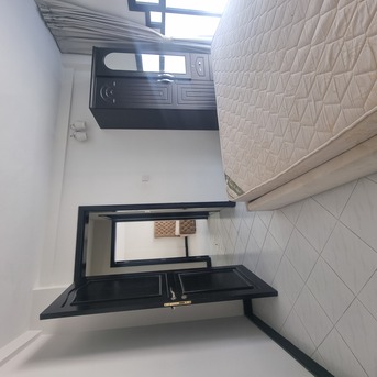 Hoora, Apartments/Houses, BHD 250/month,  2 BR,  @1BATHROOM Hall Kitchen Without Electricity Fully Furnished Car Parking