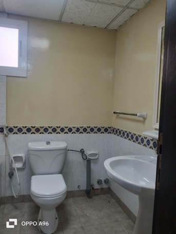 Juffair, Apartments/Houses, BHD 250/month,  2 BR,  60 Sq. Meter,  Semi Furnished 2bhk Flat With Ewa Pool