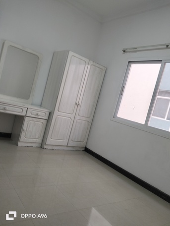Juffair, Apartments/Houses, BHD 250/month,  2 BR,  60 Sq. Meter,  Semi Furnished 2bhk Flat With Ewa Pool