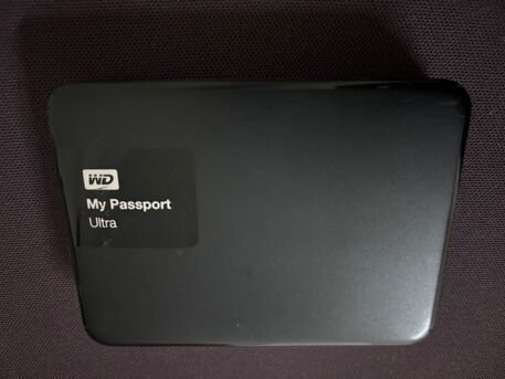 Al Sharafeyah, Computers, SAR 250,  WD My Passport Ultra Portable External Hard Drive & SanDisk Flash USB Drive