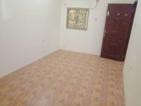 Manama, Apartments/Houses, BHD 150/month,  2 BR,  2 Bhk Semi Furnished Flat Available In Manama Call Aleena