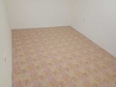 Manama, Apartments/Houses, BHD 150/month,  2 BR,  2 Bhk Semi Furnished Flat Available In Manama Call Aleena