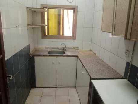 Manama, Apartments/Houses, BHD 150/month,  2 BR,  2 Bhk Semi Furnished Flat Available In Manama Call Aleena