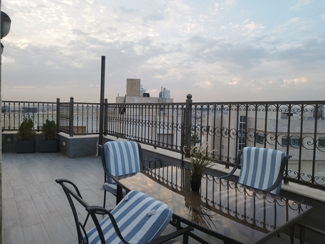 Amman, Apartments/Houses, JOD 7000/year,  1 BR,  Rooftop For Rent In Um Uthina