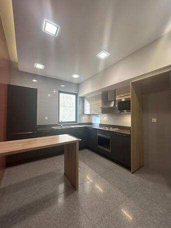 Kuwait City, Apartments/Houses, KWD 900/month,  3 BR,  Apartment For Rent In Sabah Al Salem, Super Deluxe Finishing