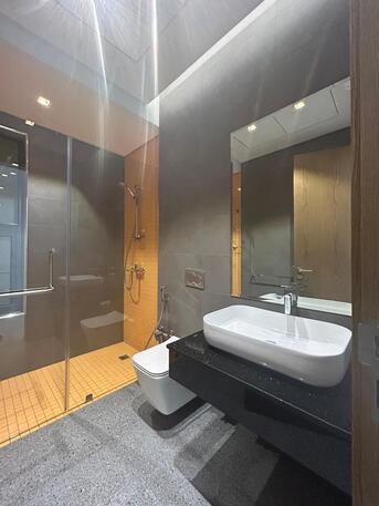 Kuwait City, Apartments/Houses, KWD 900/month,  3 BR,  Apartment For Rent In Sabah Al Salem, Super Deluxe Finishing