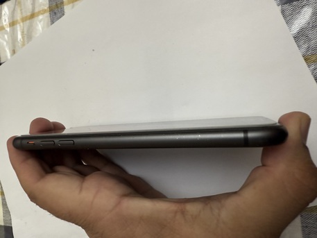 Riyadh, Mobile Phones, SAR 800,  IPhone 11