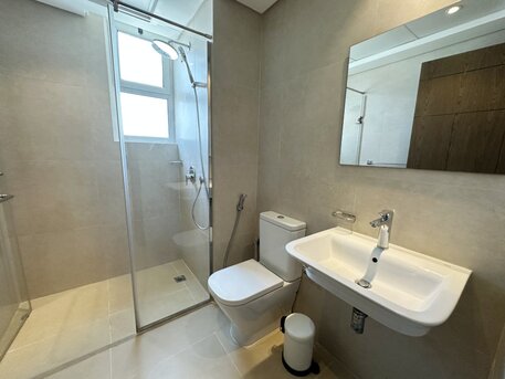 Busaiteen, Apartments/Houses, BHD 430/month,  2 BR,  90 Sq. Meter,  Modern Furnished Luxury /sea View For Rent